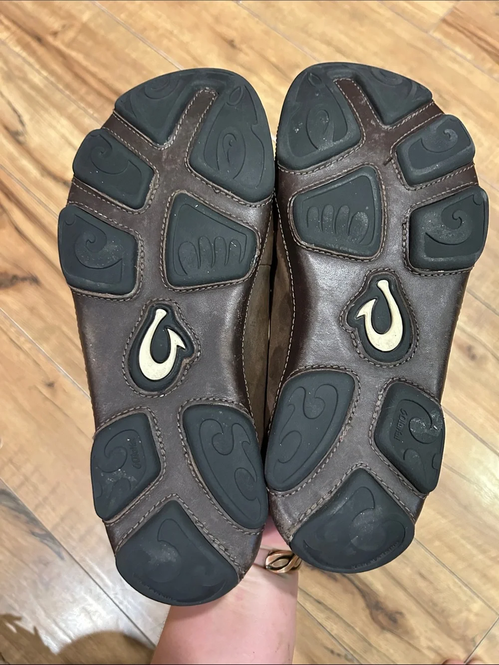 OLUKAI MOLOA SLIP - ON Men’s 8.5 Brown